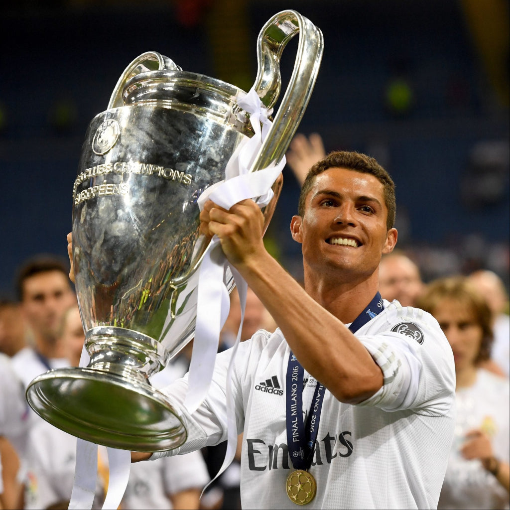 Real Madrid 2015/16 Home