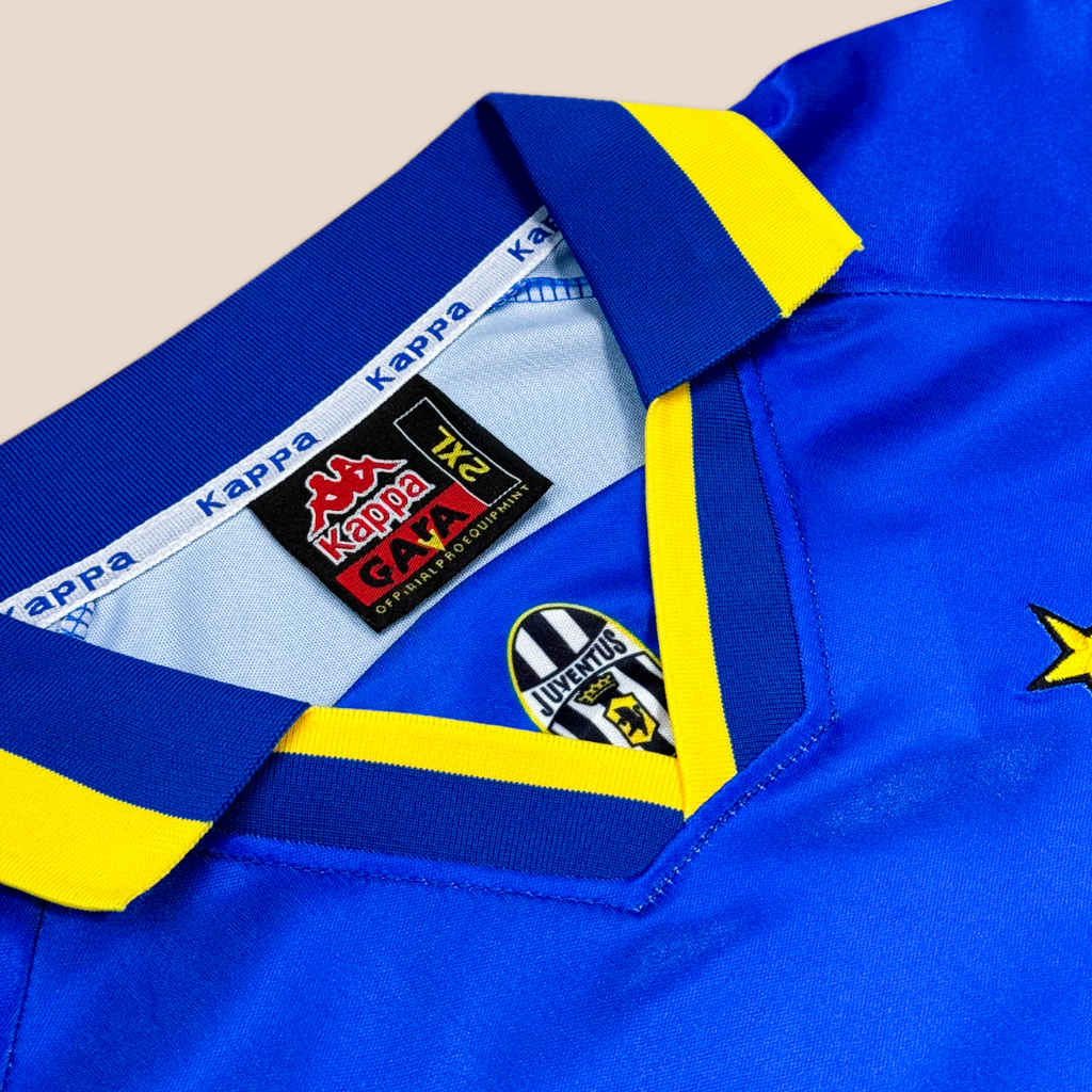 Juventus 1995/96 Away