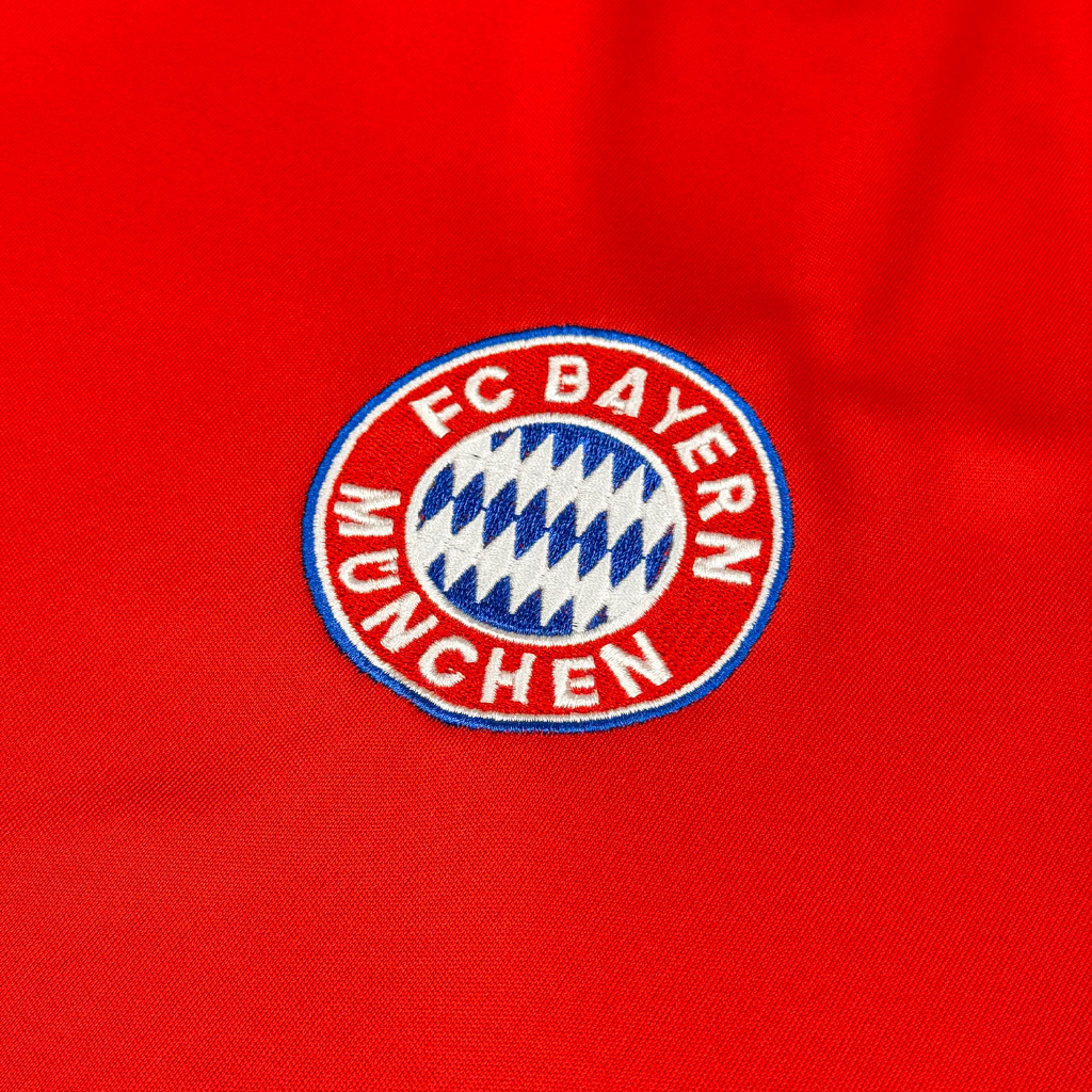 Bayern Munich 1999/01 Home