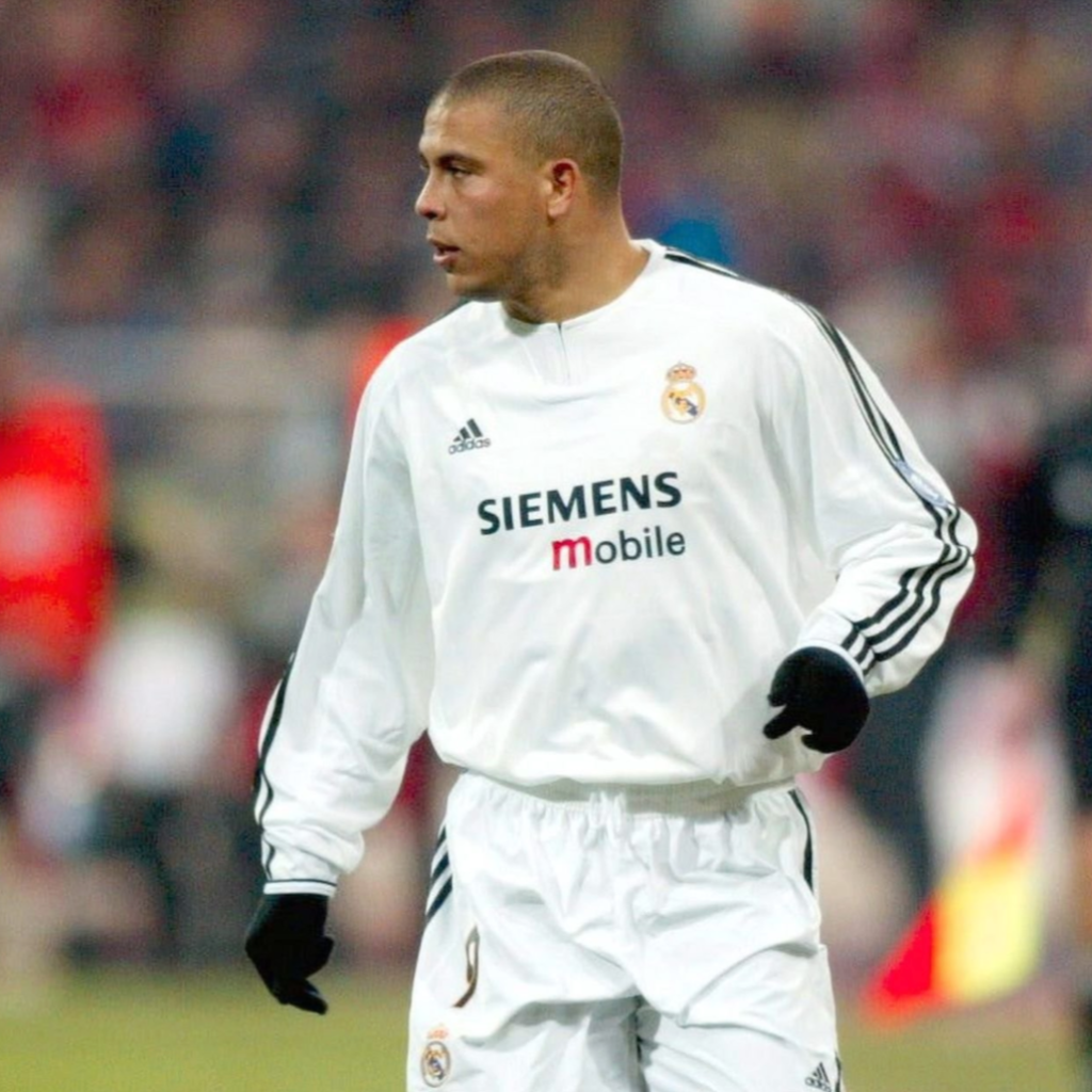 Real Madrid 2004/05 Home
