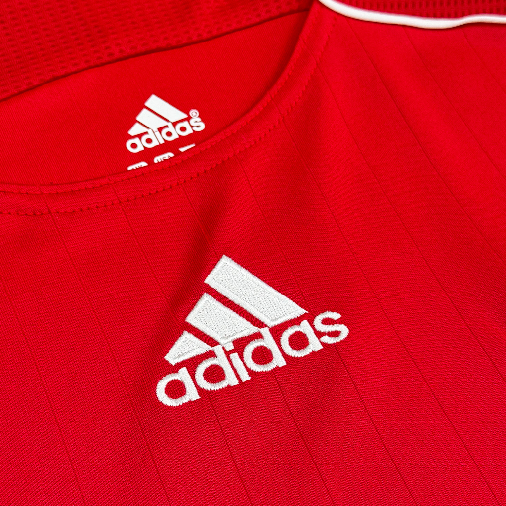 Liverpool 2006/07 Home