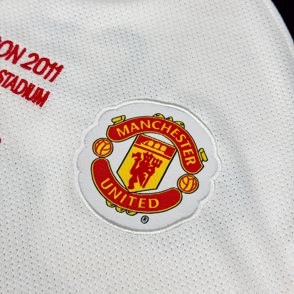 Manchester United 2010/11 Away