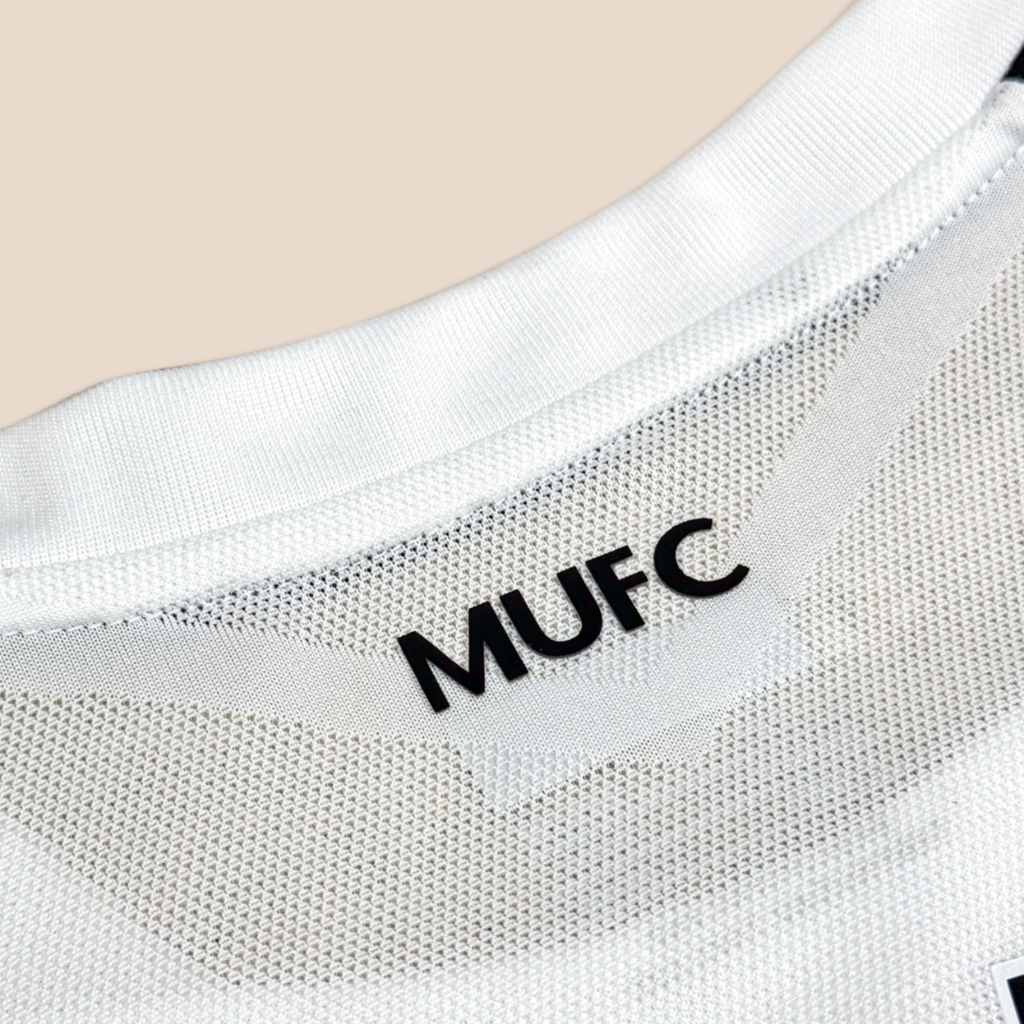 Manchester United 2010/11 Away