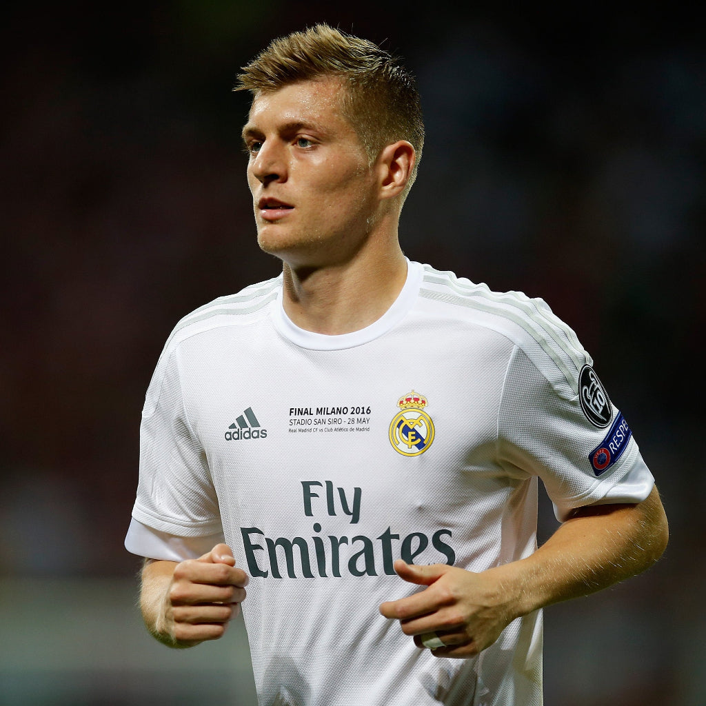 Real Madrid 2015/16 Home