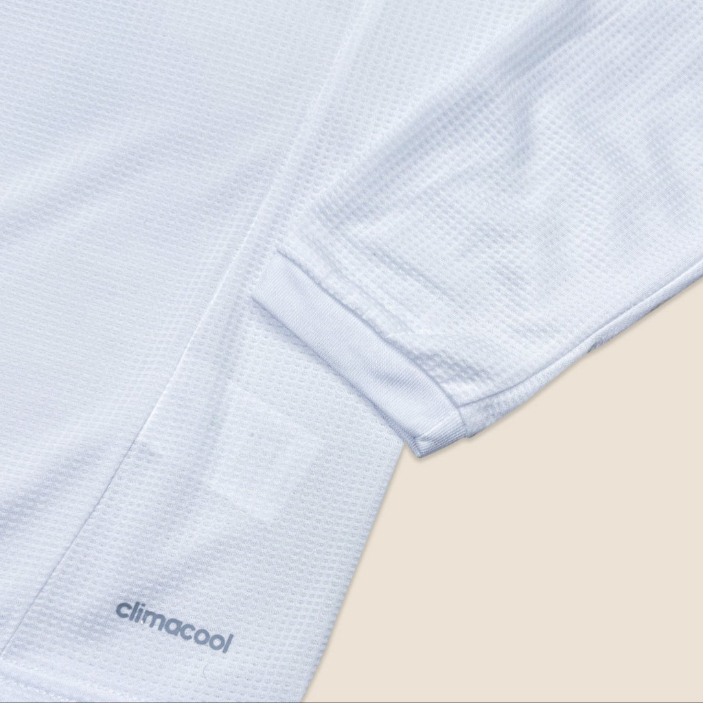 Real Madrid 2015/16 Home