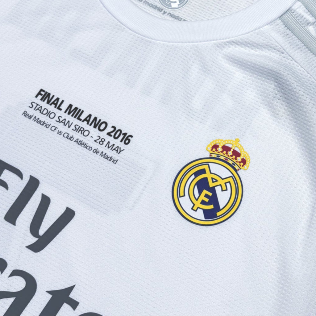 Real Madrid 2015/16 Home